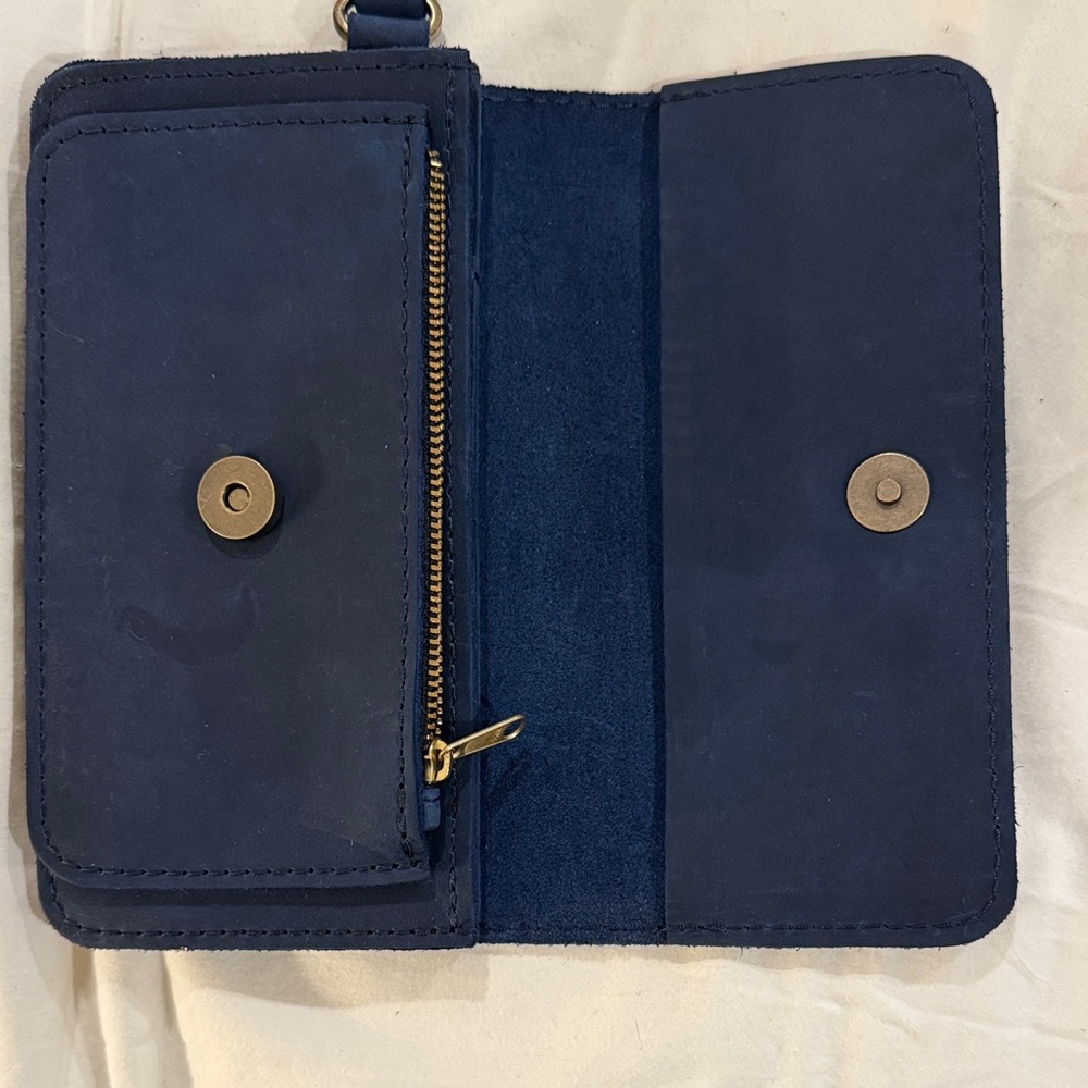 Portland leather deep water Navy Leather Wristlet - Picture 3 of 4